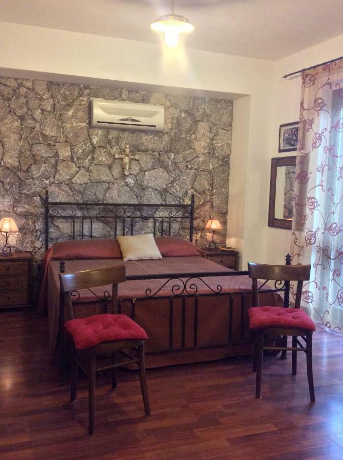 B&B Domus Candida Calatabiano Extérieur photo